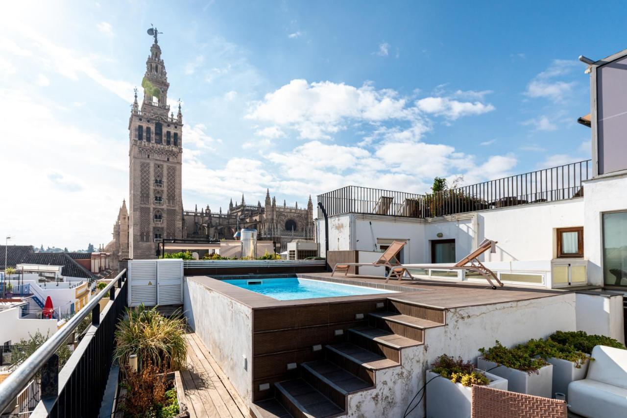 Cathedral Apartment, Upper Floor Apartment Севиля Екстериор снимка