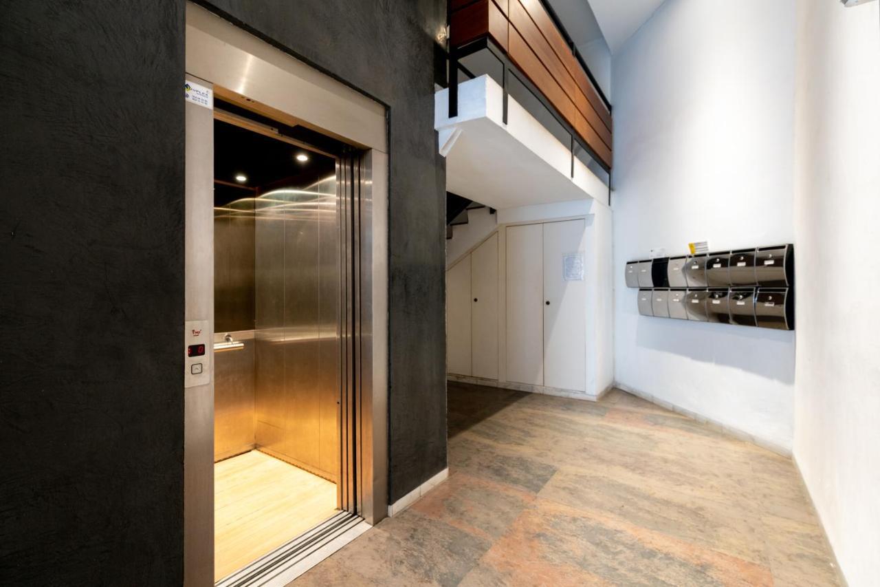 Cathedral Apartment, Upper Floor Apartment Севиля Екстериор снимка