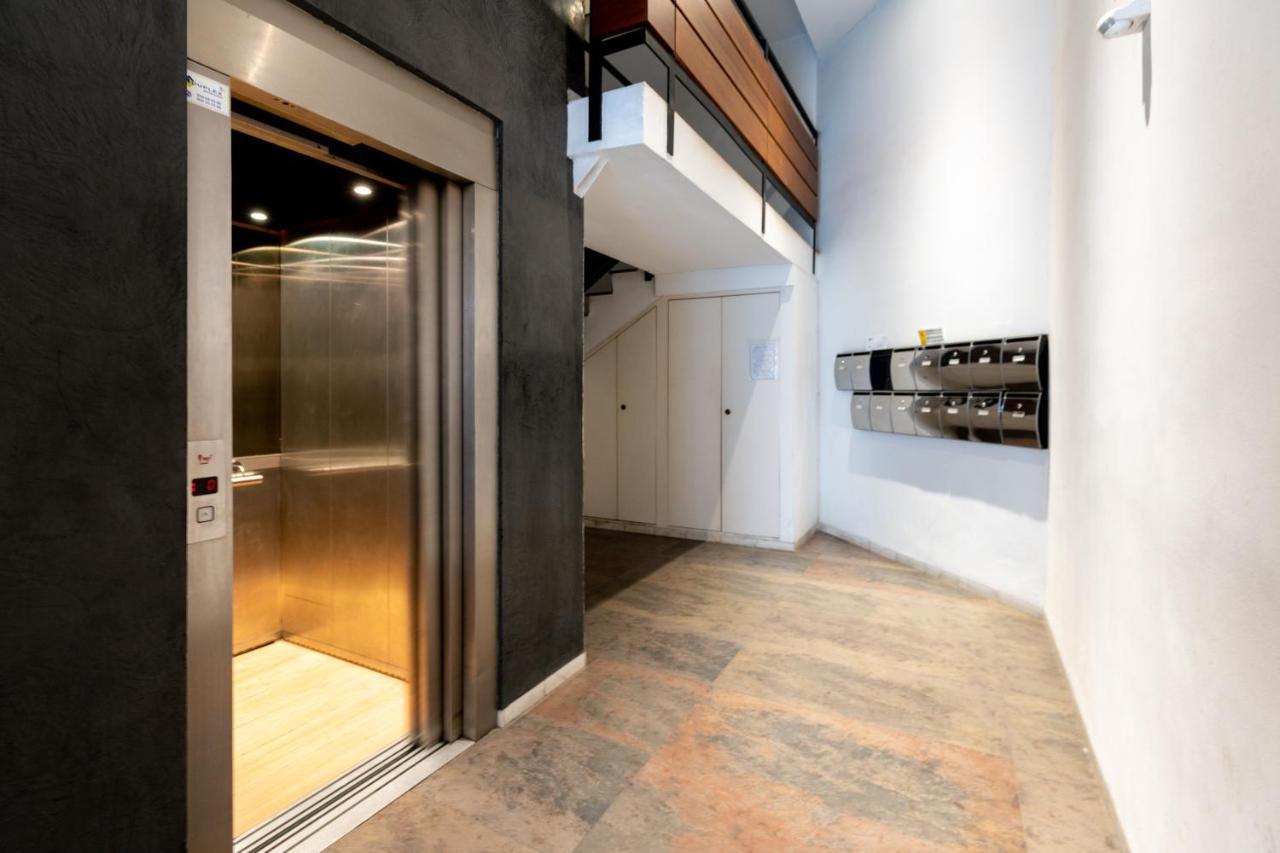 Cathedral Apartment, Upper Floor Apartment Севиля Екстериор снимка